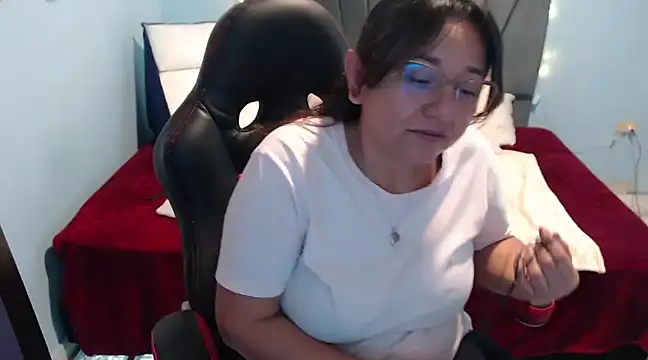 AngelRouss online show from February 21, 6:59 pm