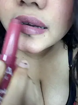 Snapshot of Riya_Stream01 chatting on June 28, 4:57 pm Riya Stream01 online show from June 28, 4:57 pm