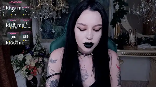 Snapshot of alexx_succubus chatting on January 15, 3:22 am alexx succubus online show from January 15, 3:22 am
