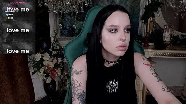 Snapshot of alexx_succubus chatting on January 16, 8:00 am alexx succubus online show from January 16, 8:00 am