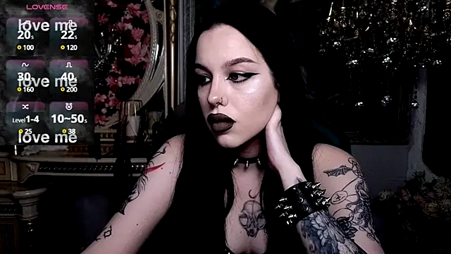 Snapshot of alexx_succubus chatting on February 15, 6:23 pm alexx succubus online show from February 15, 6:23 pm