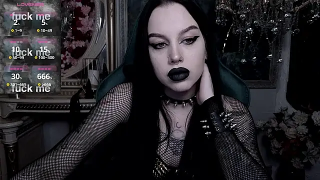 Snapshot of alexx_succubus chatting on February 17, 5:32 pm alexx succubus online show from February 17, 5:32 pm