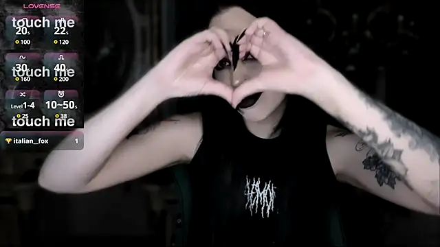 Snapshot of alexx_succubus chatting on March 6, 6:26 pm alexx succubus online show from March 6, 6:26 pm