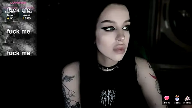 Snapshot of alexx_succubus chatting on March 9, 6:32 pm alexx succubus online show from March 9, 6:32 pm