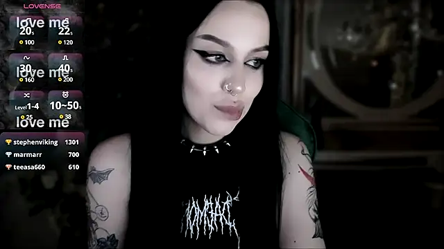 Snapshot of alexx_succubus chatting on March 10, 3:45 am alexx succubus online show from March 10, 3:45 am
