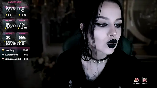Snapshot of alexx_succubus chatting on March 11, 2:43 am alexx succubus online show from March 11, 2:43 am