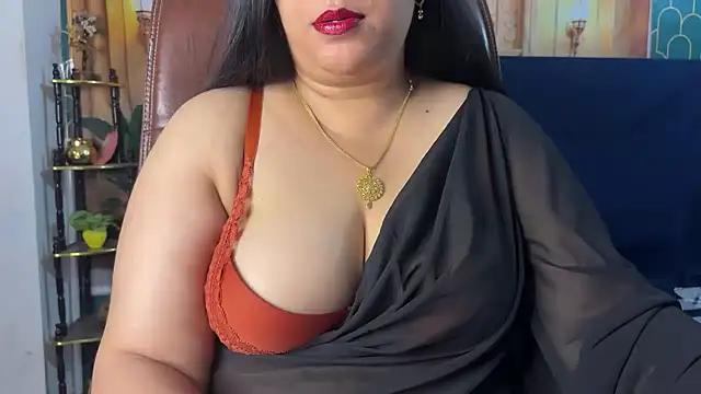 Snapshot of FlatVincy4 chatting on April 25, 3:53 am FlatVincy4 online show from April 25, 3:53 am