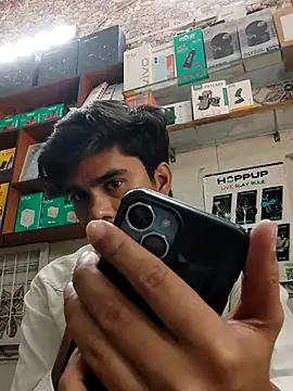 Snapshot of dannyD06969 chatting on April 2, 7:50 am dannyD06969 online show from April 2, 7:50 am