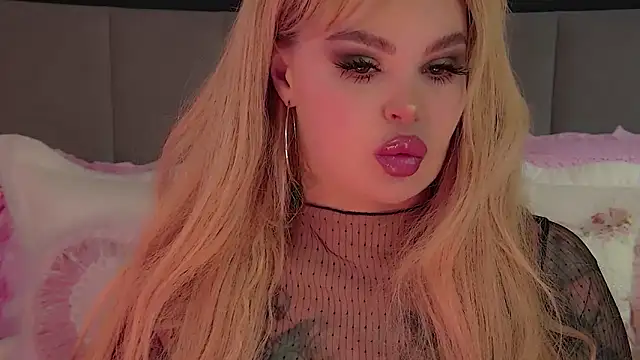 Marussia luxury online show from March 20, 9:48 am