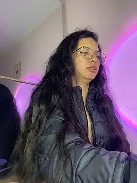 Rosita forever  online show from March 11, 8:09 am