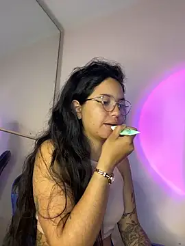 Rosita forever  online show from April 3, 12:36 pm