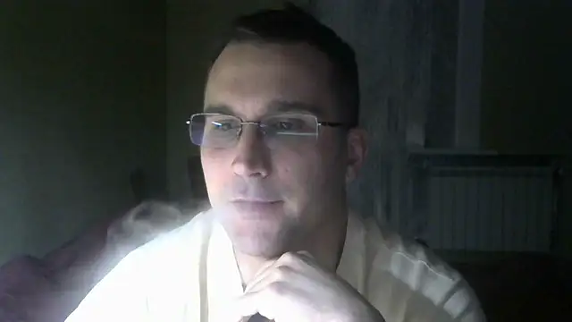 Snapshot of Sanderx chatting on February 5, 11:39 pm Sanderx online show from February 5, 11:39 pm