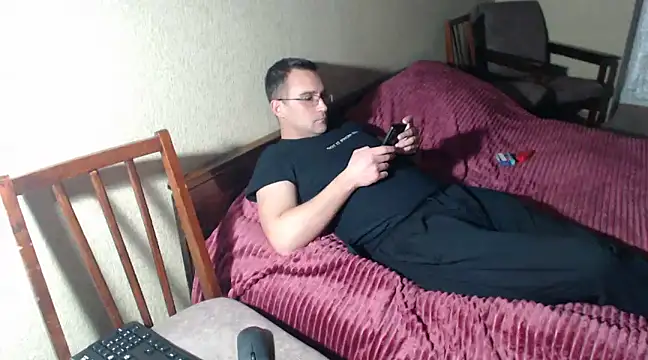 Snapshot of Sanderx chatting on February 23, 11:04 pm Sanderx online show from February 23, 11:04 pm
