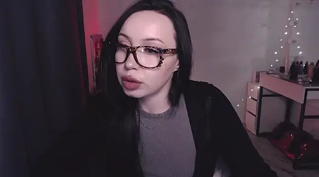 MoranaMissGod online show from December 28, 12:47 am