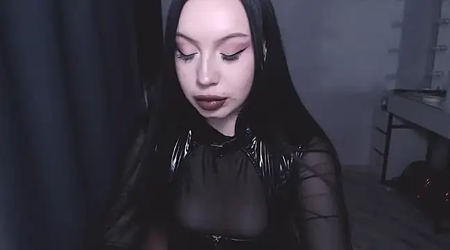 MoranaMissGod online show from March 4, 11:00 pm