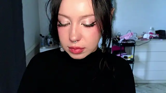 Snapshot of MoranaMissGod chatting on June 25, 1:04 pm MoranaMissGod online show from June 25, 1:04 pm