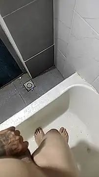 DTuannHallT online show from April 10, 12:10 pm