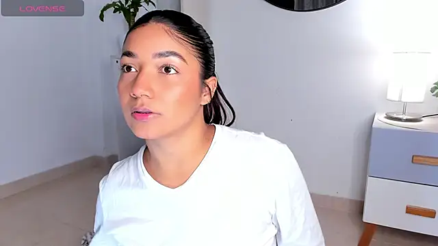 martina roldam online show from January 15, 1:02 am