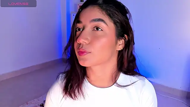 martina roldam online show from February 1, 10:05 am