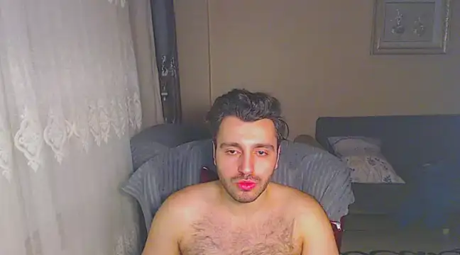 Snapshot of handsomeee04 chatting on January 9, 3:04 am handsomeee04 online show from January 9, 3:04 am