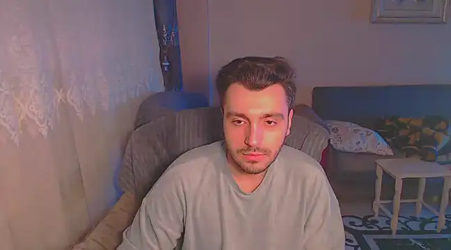 Snapshot of handsomeee04 chatting on February 3, 4:10 pm handsomeee04 online show from February 3, 4:10 pm