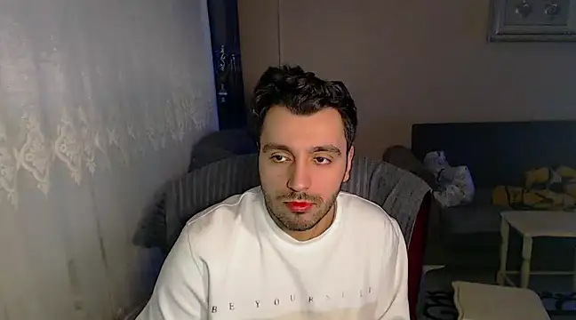 Snapshot of handsomeee04 chatting on February 9, 3:34 pm handsomeee04 online show from February 9, 3:34 pm