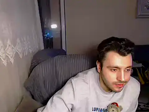 Snapshot of handsomeee04 chatting on February 22, 12:49 am handsomeee04 online show from February 22, 12:49 am
