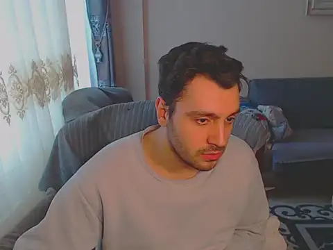 Snapshot of handsomeee04 chatting on February 23, 2:46 pm handsomeee04 online show from February 23, 2:46 pm