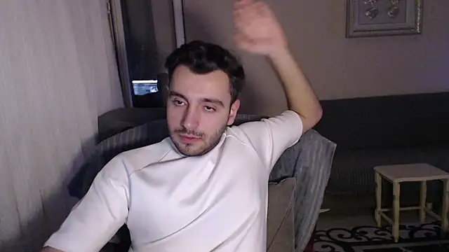 Snapshot of handsomeee04 chatting on October 2, 10:06 pm handsomeee04 online show from October 2, 10:06 pm