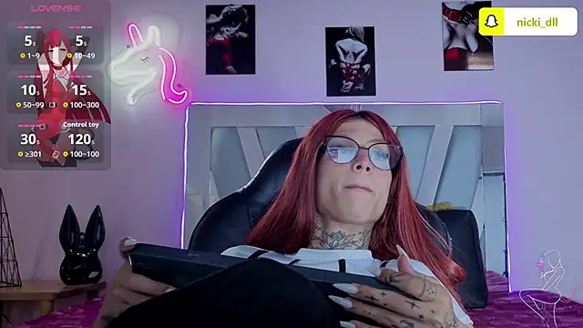 supradoll online show from September 17, 6:42 pm