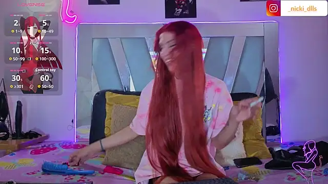 supradoll online show from October 18, 5:35 pm