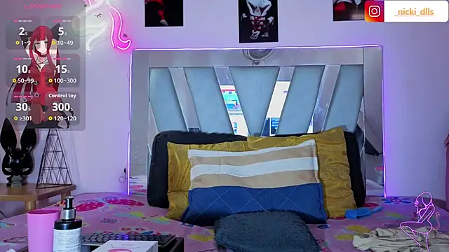 supradoll online show from November 9, 5:33 pm