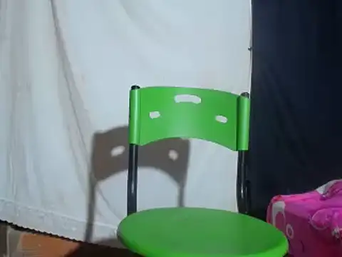 Snapshot of Bernadettee_2111 chatting on December 21, 9:55 am Bernadettee 2111 online show from December 21, 9:55 am