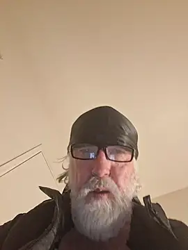 Snapshot of ThomasODeaXXX chatting on April 6, 4:46 am ThomasODeaXXX online show from April 6, 4:46 am