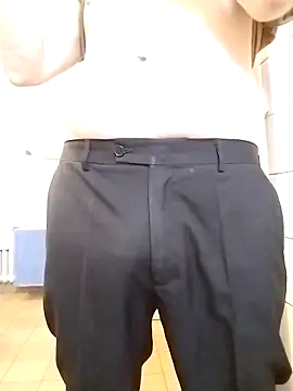 Snapshot of koudelka2322 chatting on February 19, 3:41 pm koudelka2322 online show from February 19, 3:41 pm