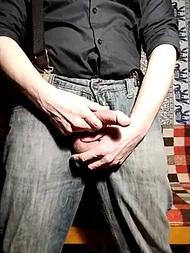 Snapshot of koudelka2322 chatting on February 27, 8:53 pm koudelka2322 online show from February 27, 8:53 pm