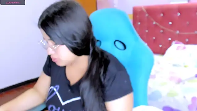 mia18 queen online show from December 30, 9:37 am