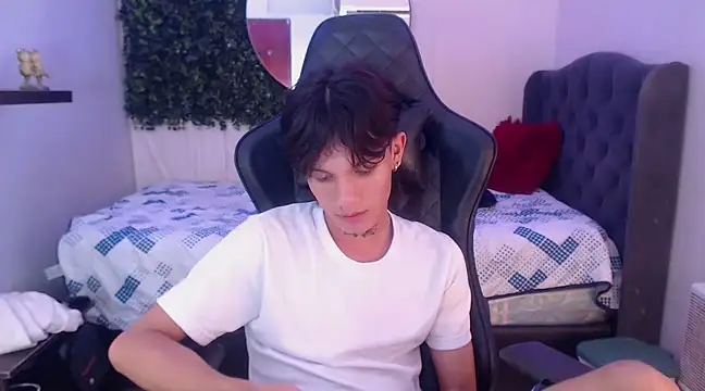 andy dan18 online show from March 1, 7:59 pm