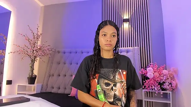 GysellHanson online show from December 17, 11:16 am