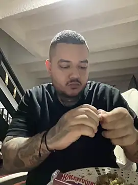 El Titan1998 online show from January 7, 11:37 am