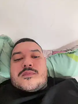 El Titan1998 online show from March 3, 4:24 pm