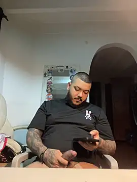 El Titan1998 online show from October 24, 11:45 pm