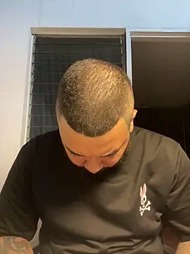 El Titan1998 online show from February 15, 12:18 am