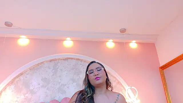 MiaLaurents online show from November 21, 4:33 am