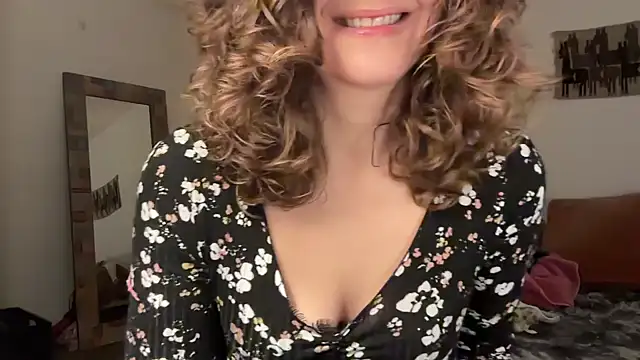 leahsparkles online show from January 13, 12:21 pm