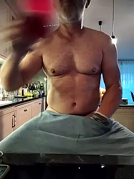 Snapshot of kevincumporn chatting on May 16, 2:52 am kevincumporn online show from May 16, 2:52 am