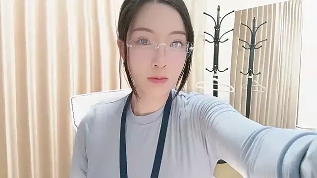 Lucky-kaka999 online show from December 23, 1:47 am