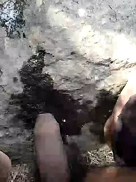 Snapshot of Guru2 chatting on January 5, 4:25 am Guru2 online show from January 5, 4:25 am