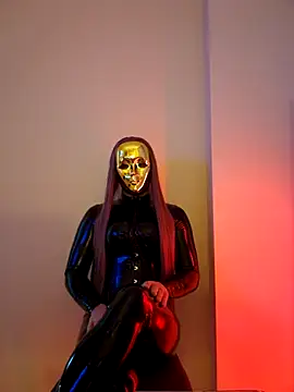 NoraInMask online show from March 2, 3:48 pm