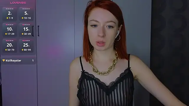 Snapshot of Cuteroxyfoxy chatting on July 6, 6:54 am Cuteroxyfoxy online show from July 6, 6:54 am